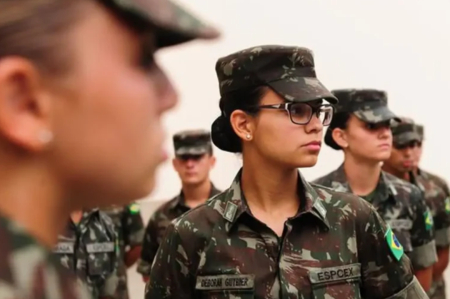 Mulheres poderão se alistar nas Forças Armadas a partir de janeiro